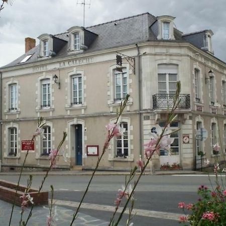 Le Relais De La Caleche Hotel Saint-Denis-d'Anjou Exterior photo